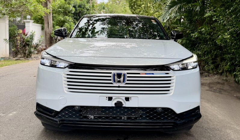 
								Honda Vezel Z Play Moonroof 2025 full									