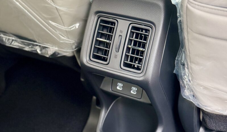 
								Honda Vezel Z Play Moonroof 2025 full									