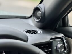 
										Honda Vezel Z Play Moonroof 2025 full									