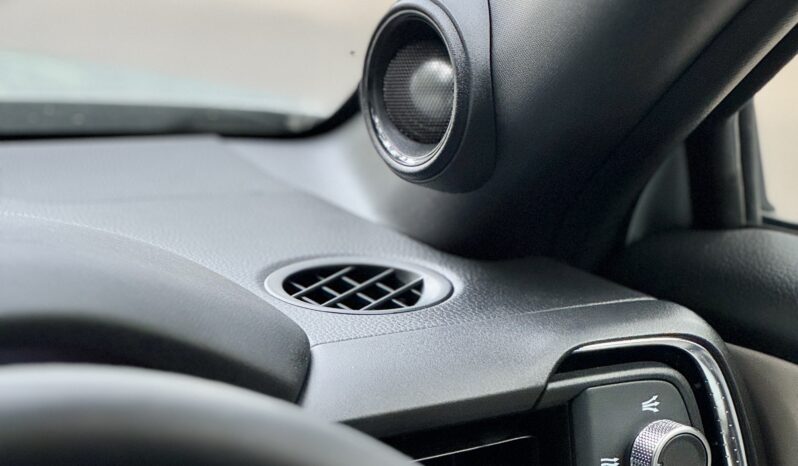 
								Honda Vezel Z Play Moonroof 2025 full									