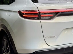 
										Honda Vezel Z Play Moonroof 2025 full									