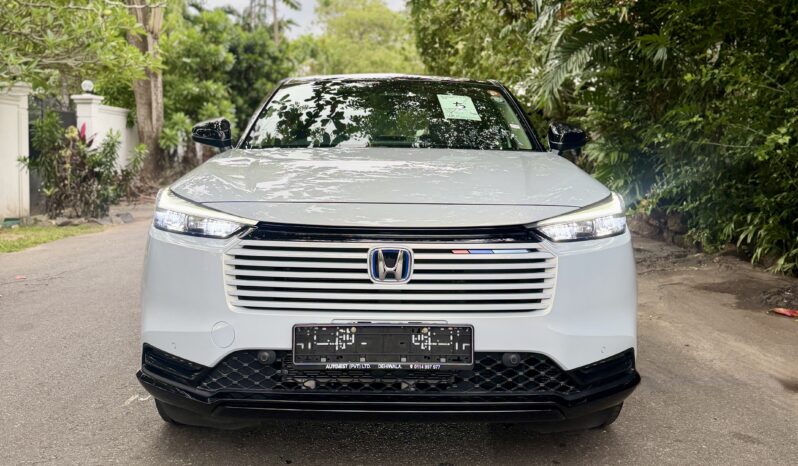 
								Honda Vezel Z Play 2025 full									