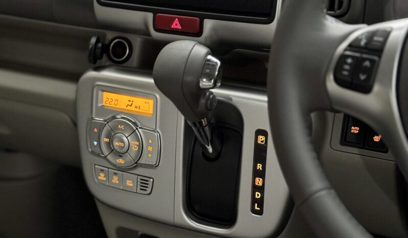 
								Suzuki Every Wagon PZ Turbo Special 2025 full									