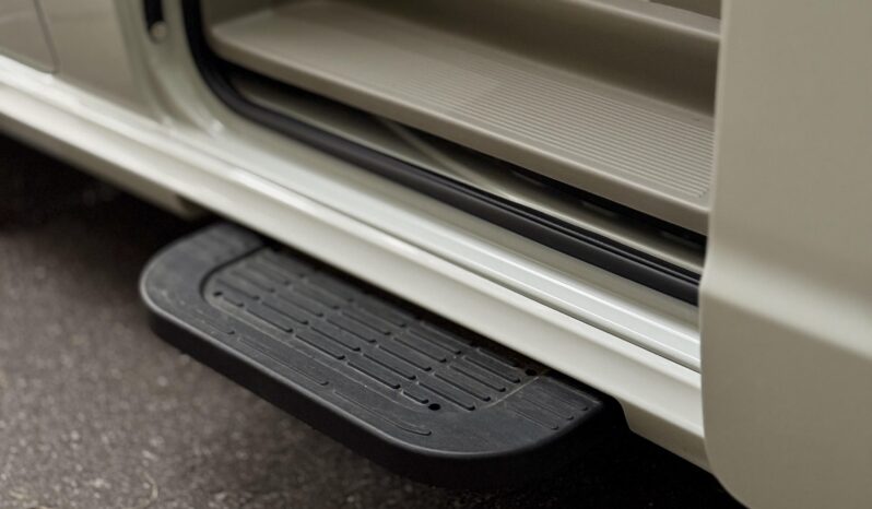 
								Suzuki Every Wagon PZ Turbo Special 2025 full									