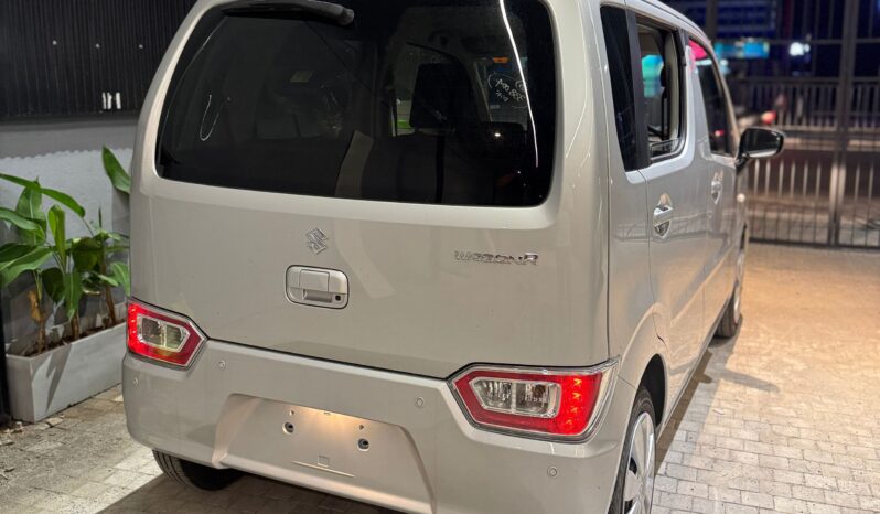 
								Suzuki Wagon R FX 2024 full									