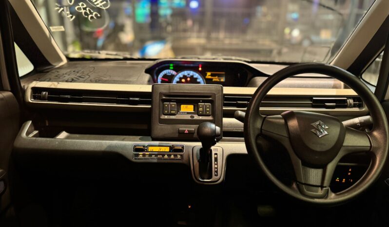 
								Suzuki Wagon R FX 2024 full									